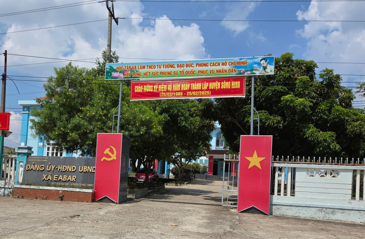 Phú Yên: Người dân xã Ea Bar 