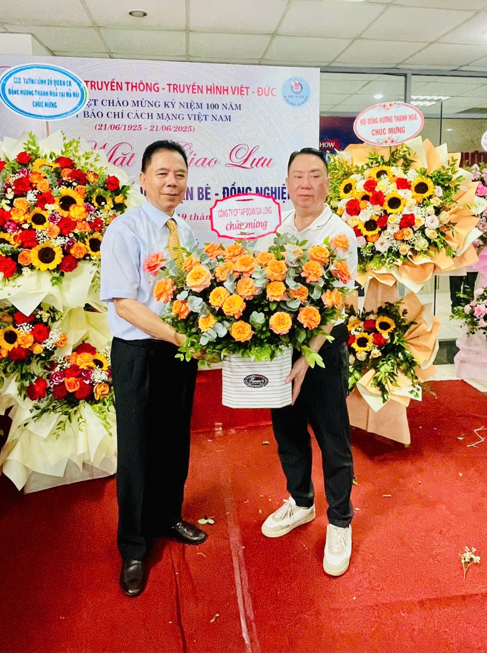 Trung tâm truyền hình Việt- Đức gặp mặt- giao lưu kỷ niệm 100 năm ngày báo chí cách mạng Việt Nam