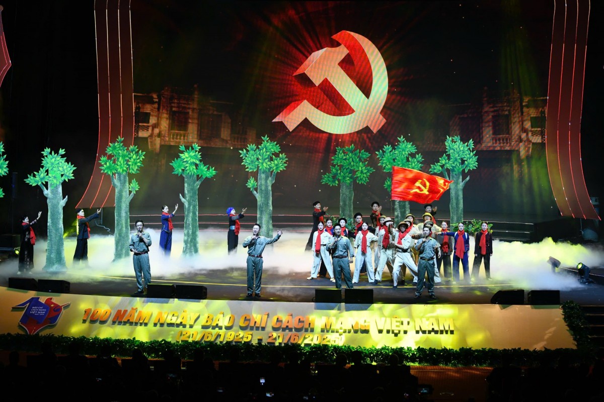 Kỷ niệm trọng thể 100 năm ngày Báo chí cách mạng Việt Nam