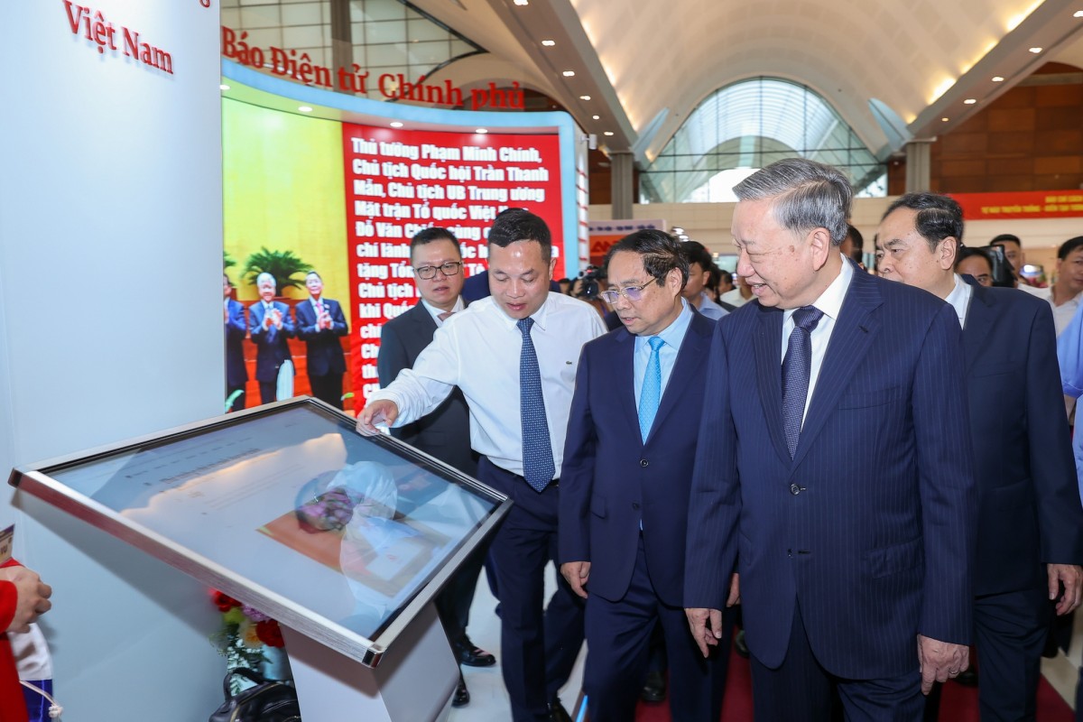 Kỷ niệm trọng thể 100 năm ngày Báo chí cách mạng Việt Nam