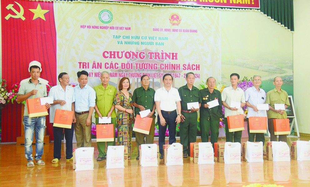 Tạp chí Hữu cơ Việt Nam với hành trình thiện nguyện vì cộng đồng