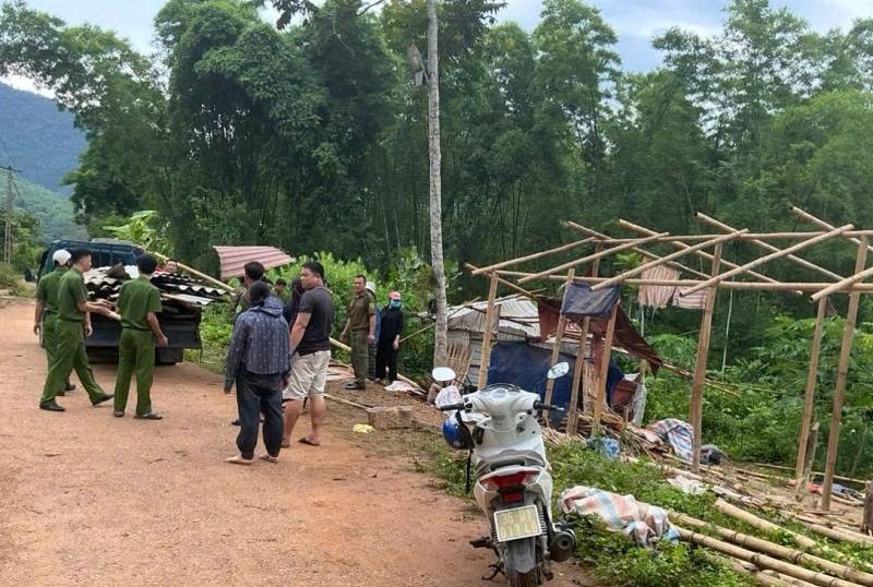 Thanh Hóa: Di dời khẩn cấp các hộ dân trong vùng nguy cơ sạt lở