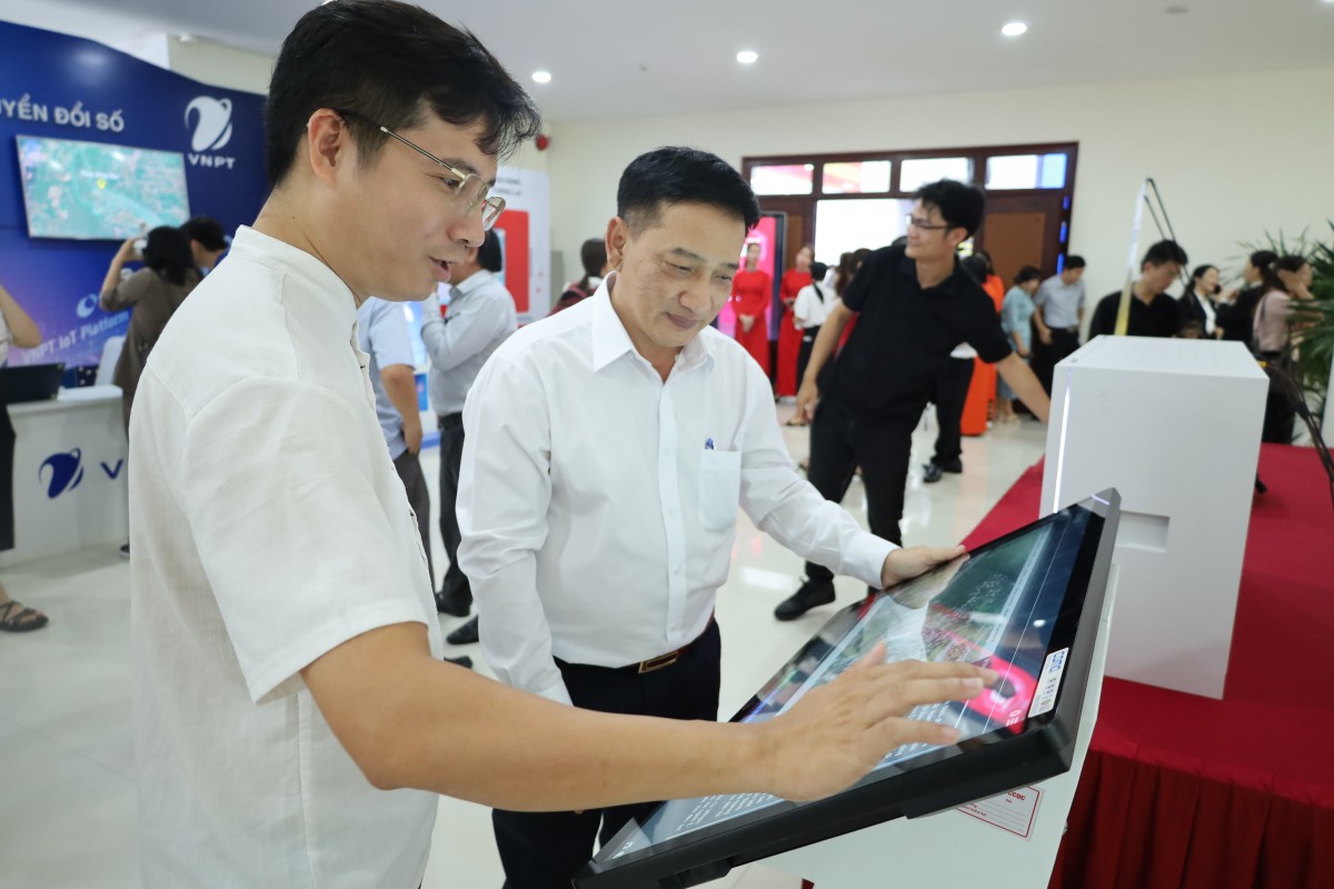Phát động phong trào thi đua ứng dụng khoa học công nghệ, chuyển đổi số