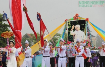 Rộn ràng ngày hội thiếu nhi, mừng Tết độc lập trên quê hương Bác