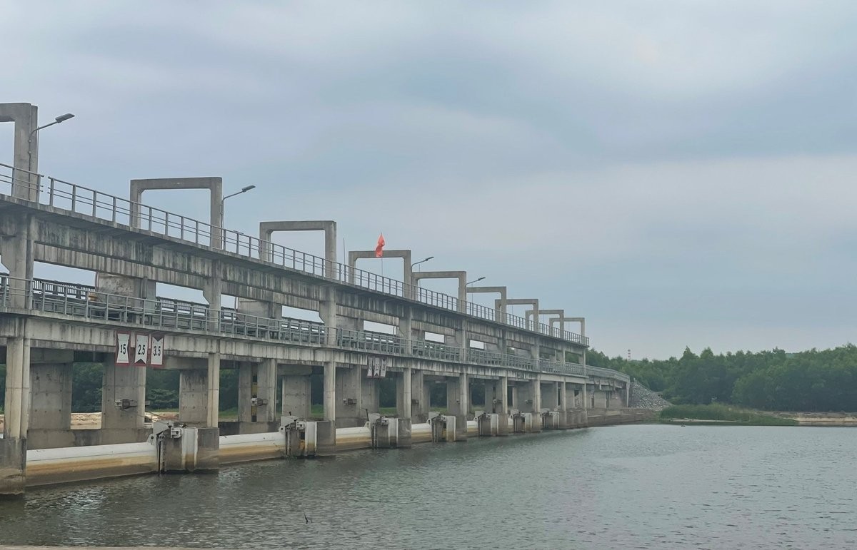 Chủ động đảm bảo an toàn công trình thủy lợi ứng phó bão số 12