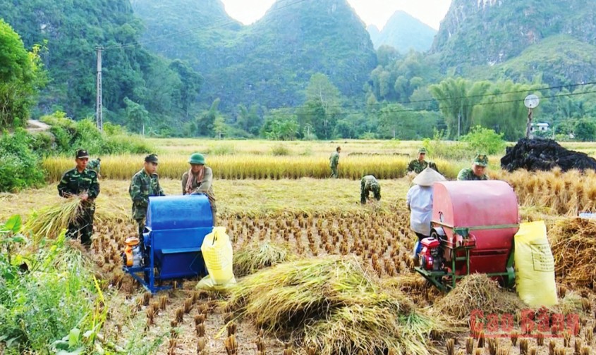 Sức mạnh “Lòng dân” nơi tuyến đầu Tổ quốc - Kỳ 4: Thắm tình quân dân nơi biên cương sơn thuỷ hữu tình