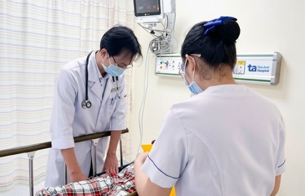 Vụ nghi ngộ độc sau ăn bánh mì: Số ca nhập viện ghi nhận lên tới 162 bệnh nhân