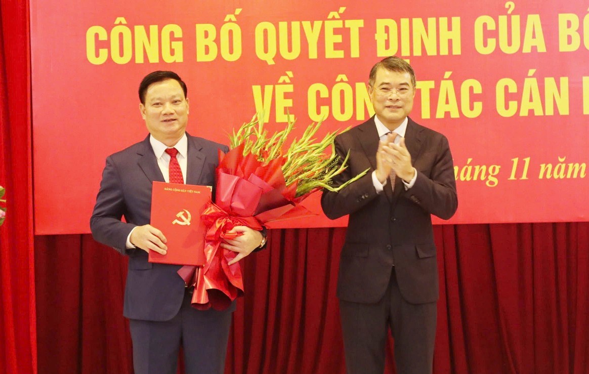 Chủ tịch UBND tỉnh Hưng Yên giữ chức Bí thư Tỉnh ủy Nghệ An