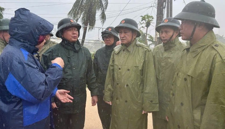 Phó Thủ tướng Chính phủ Hồ Quốc Dũng kiểm tra công tác phòng chống mưa, lũ tại Đắk Lắk