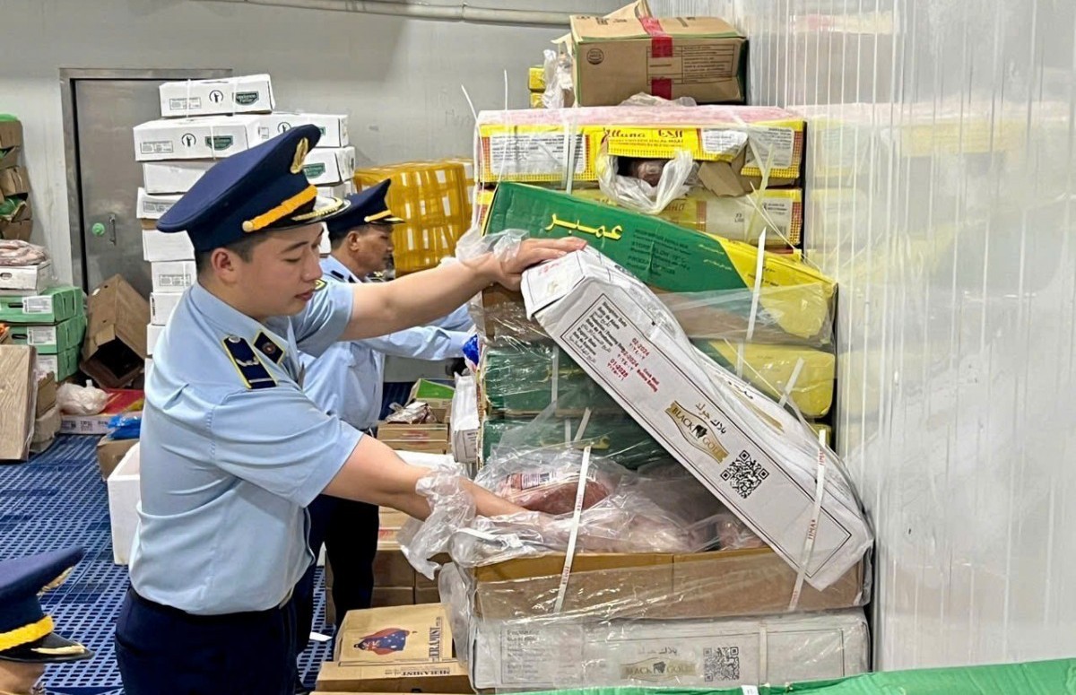 Tăng cường kiểm tra, kiểm soát thị trường hàng hóa trước tình hình mưa bão diễn biến phức tạp