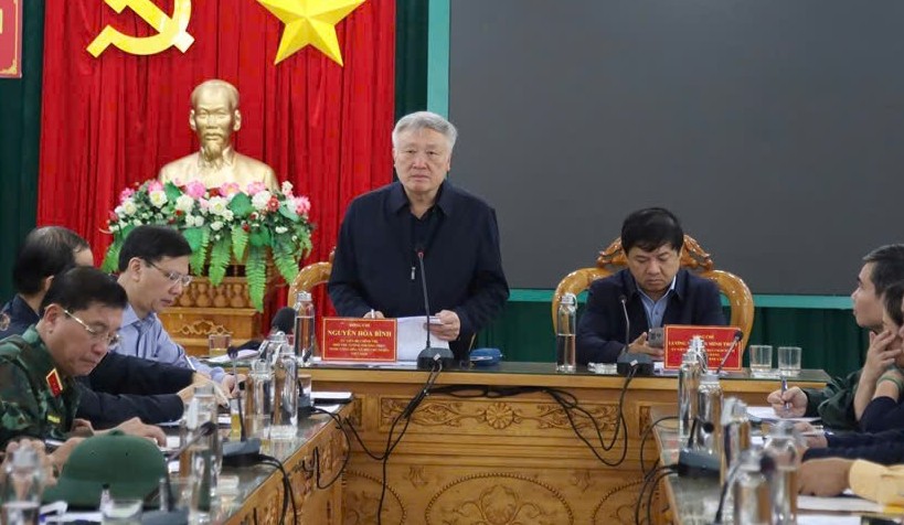 Phó Thủ tướng Thường  trực yêu cầu tập trung toàn bộ lực lượng khắc phục hậu quả lũ lụt