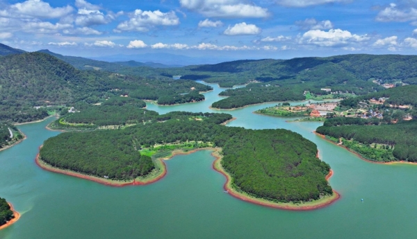 Yêu cầu công ty thủy lợi Đắk Nông bổ sung hồ sơ cấp phép khai thác nước mặt hồ Đô ry II