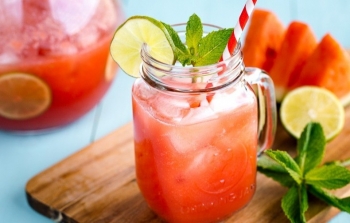 Bác sĩ Mỹ chia sẻ 5 món ăn nhẹ làm tăng khả năng chống ung thư ruột kết