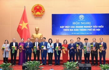 Hà Nội cam kết cùng doanh nghiệp vượt qua thử thách, chia sẻ thành công