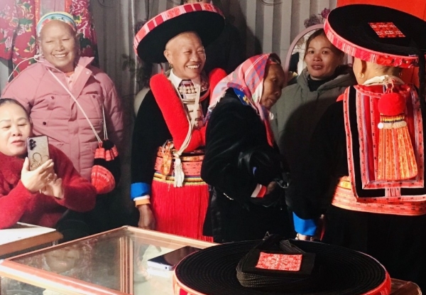 cho tet vung cao cao bang noi hoi tu gia tri van hoa dam da ban sac mien non nuoc