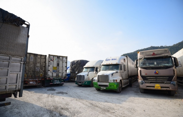 Gỡ "nút thắt" để nông sản không còn tắc nghẽn ở cửa khẩu