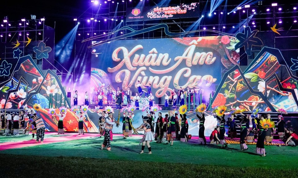 Lắng đọng chương trình “Sắc Xuân vùng cao - Ấm tình đồng bào” xứ Nghệ