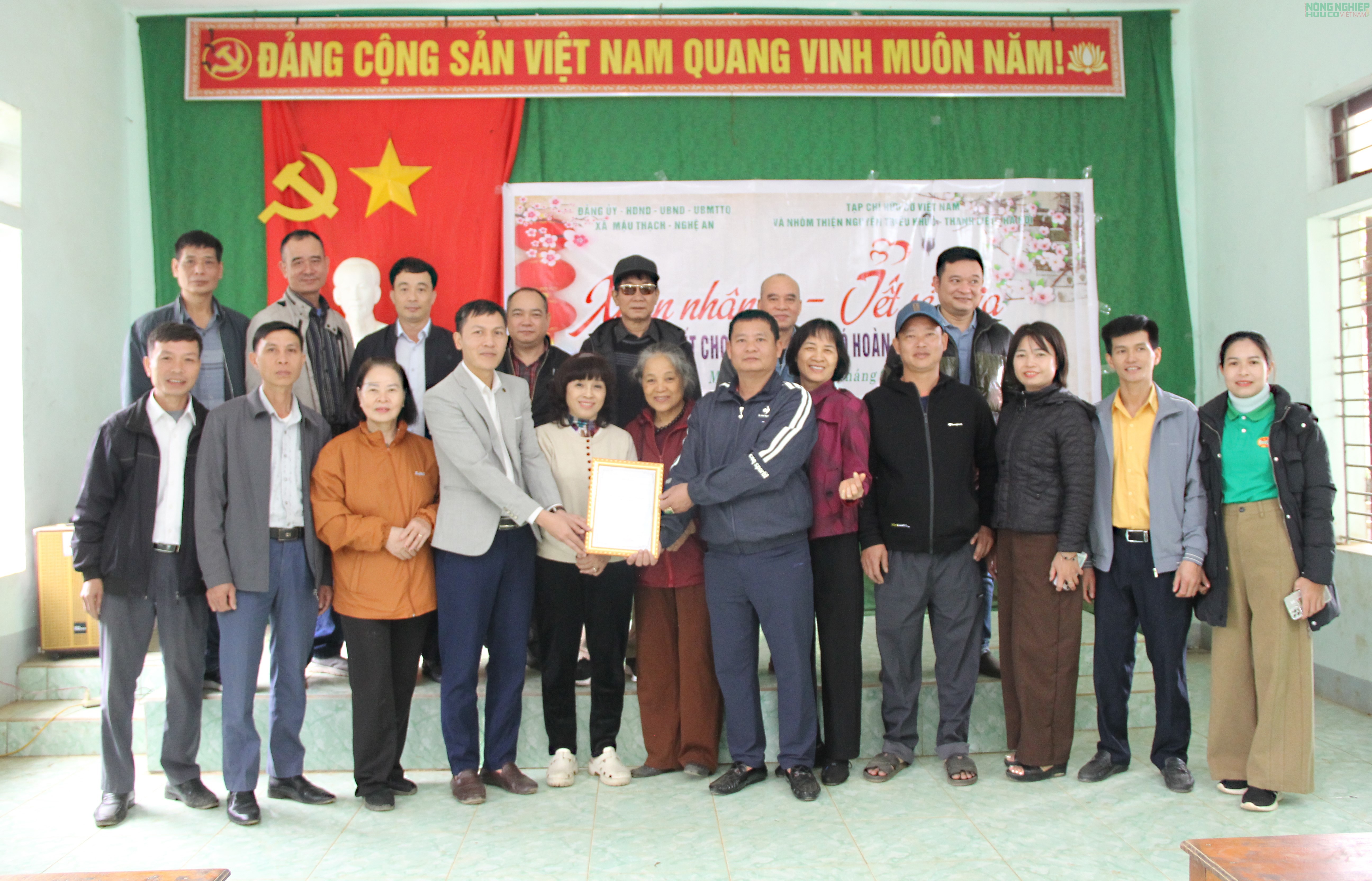 Hàng trăm suất quà Tết gửi gắm yêu thương đến với bà con Đan Lai, xứ Nghệ Hàng trăm suất quà Tết gửi gắm yêu thương đến với bà con Đan Lai, xứ Nghệ