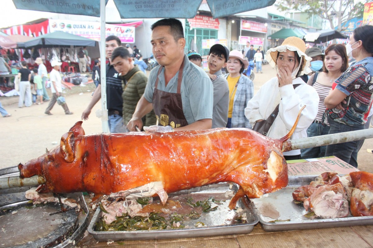 Tam Giang, nơi hoa cà phê gọi mùa xuân Việt Bắc về giữa đại ngàn
