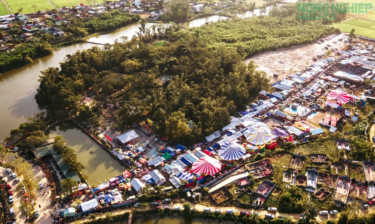 Sôi nổi các hoạt động văn hóa, thể thao tại lễ hội đền Đức Hoàng năm 2026 Sôi nổi các hoạt động văn hóa, thể thao tại lễ hội đền Đức Hoàng năm 2026