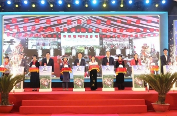 pho thu tuong le thanh long du le dong tho truong noi tru o bien gioi lao cai