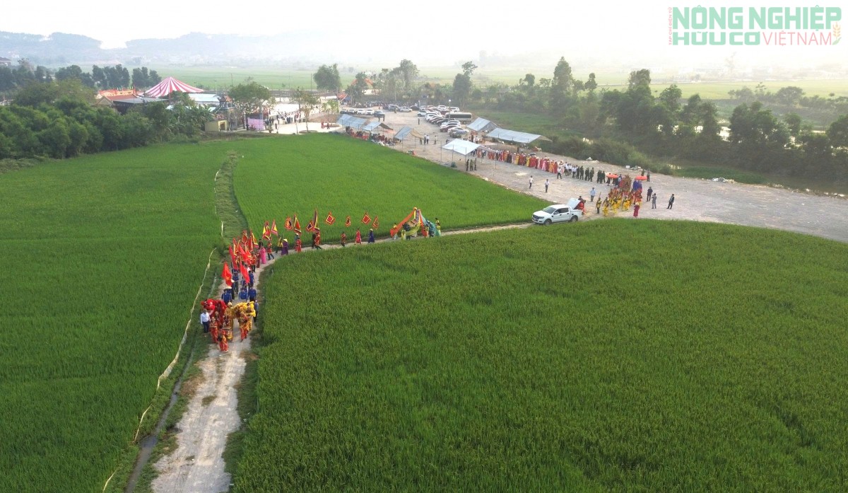 Trang trọng khai hội Đền Canh, xã Bình Minh lần thứ nhất năm 2026