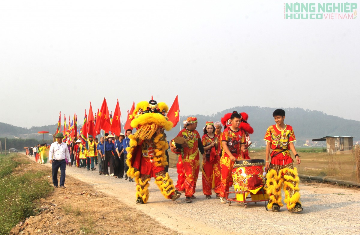 Trang trọng khai hội Đền Canh, xã Bình Minh lần thứ nhất năm 2026