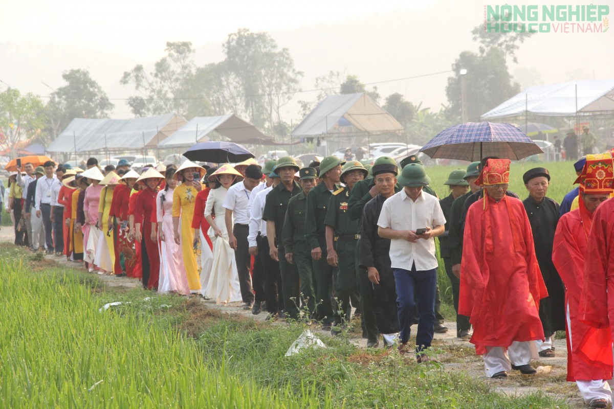 Trang trọng khai hội Đền Canh, xã Bình Minh lần thứ nhất năm 2026