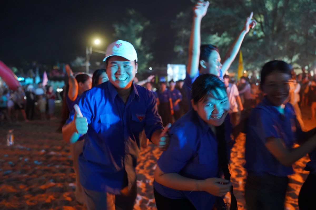 Tuổi trẻ phường Phong Quảng thắp sáng khát vọng biển xanh