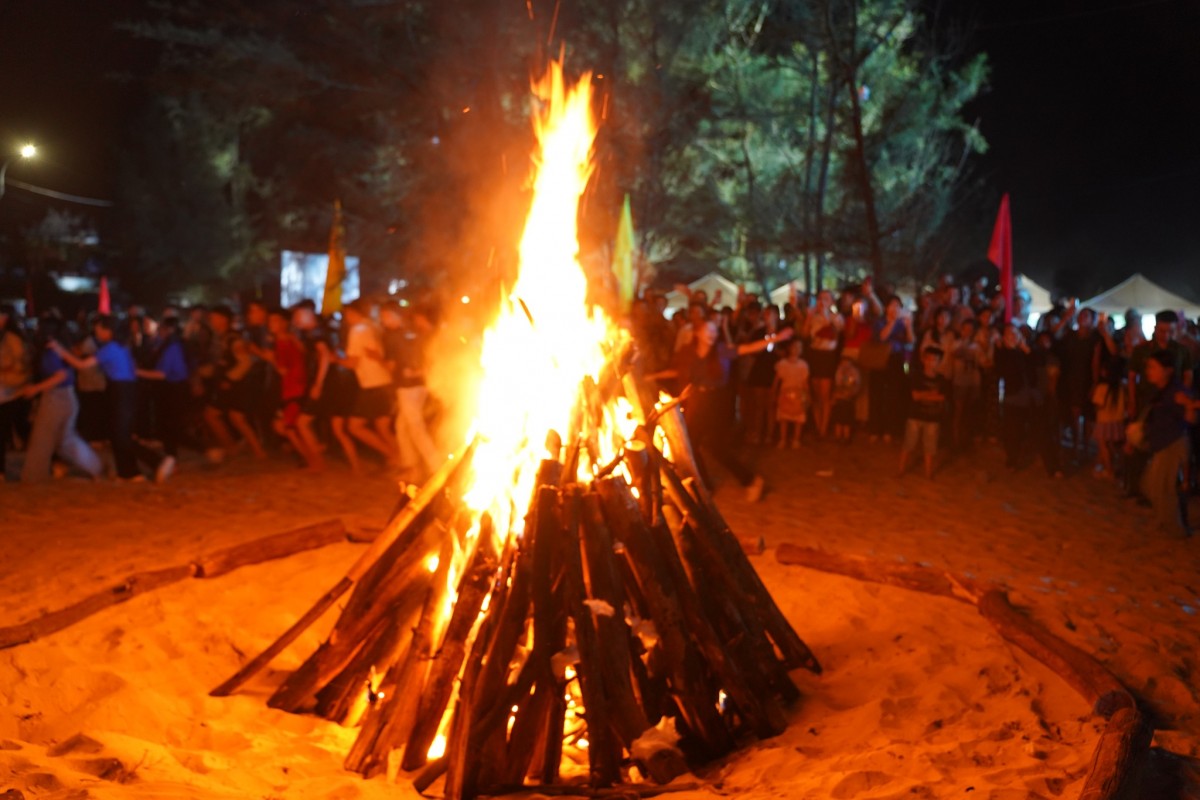 Tuổi trẻ phường Phong Quảng thắp sáng khát vọng biển xanh