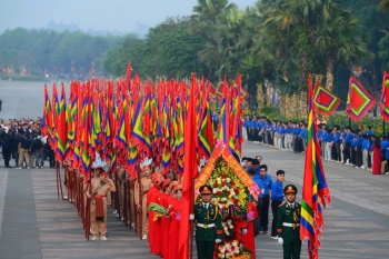 Tổng Bí thư, Chủ tịch nước Tô Lâm dâng hương tưởng niệm các Vua Hùng