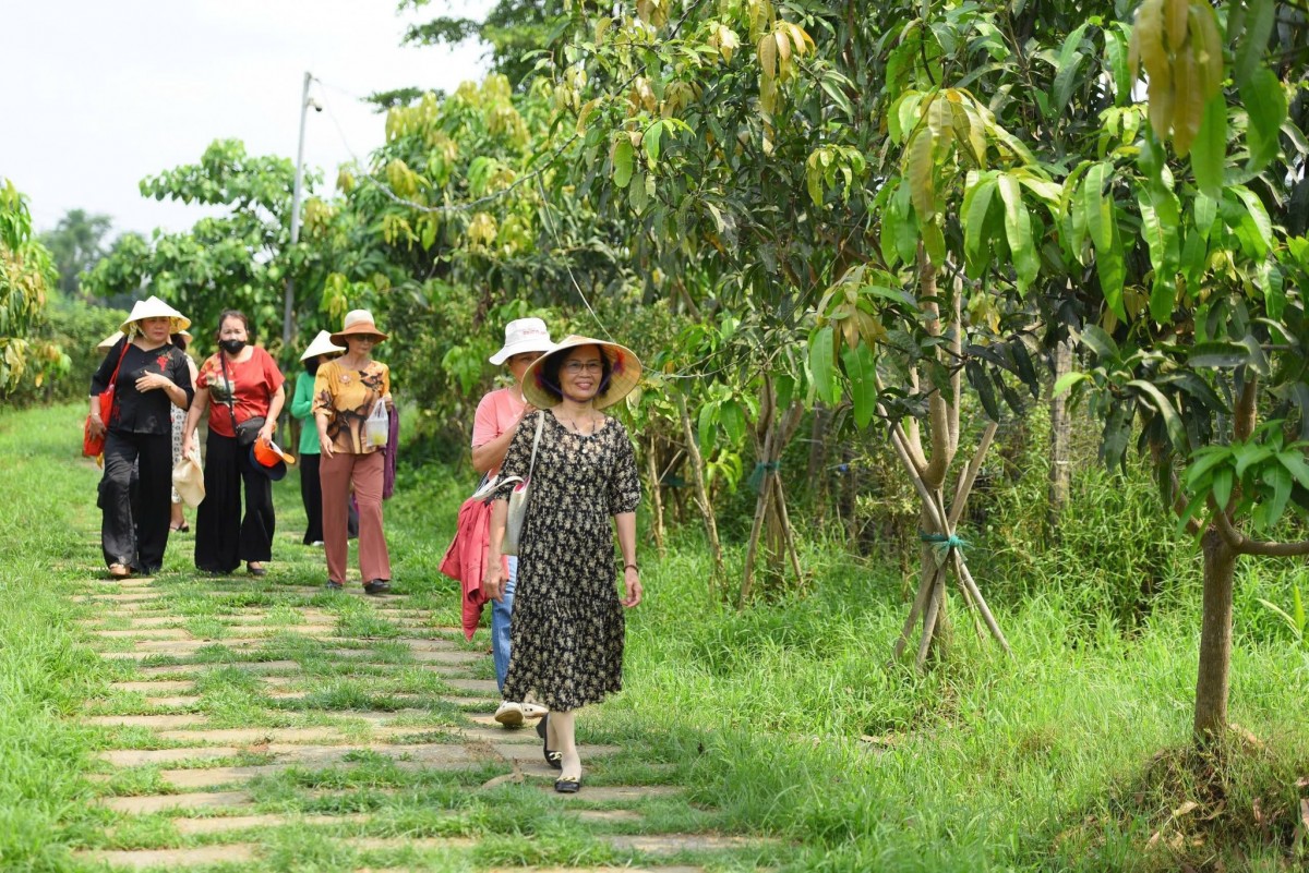 Phiên chợ quê “Mì xưa mì sớm” tái hiện sinh động đời sống làng quê Việt Nam.