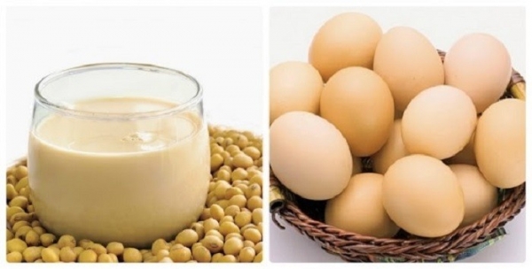 Có nên kết hợp sữa đậu nành với trứng không