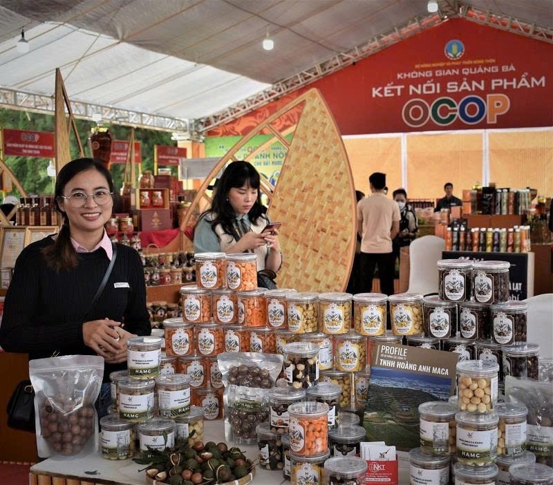 Lâm Đồng phát triển du lịch gắn với sản phẩm OCOP và văn hóa bản địa