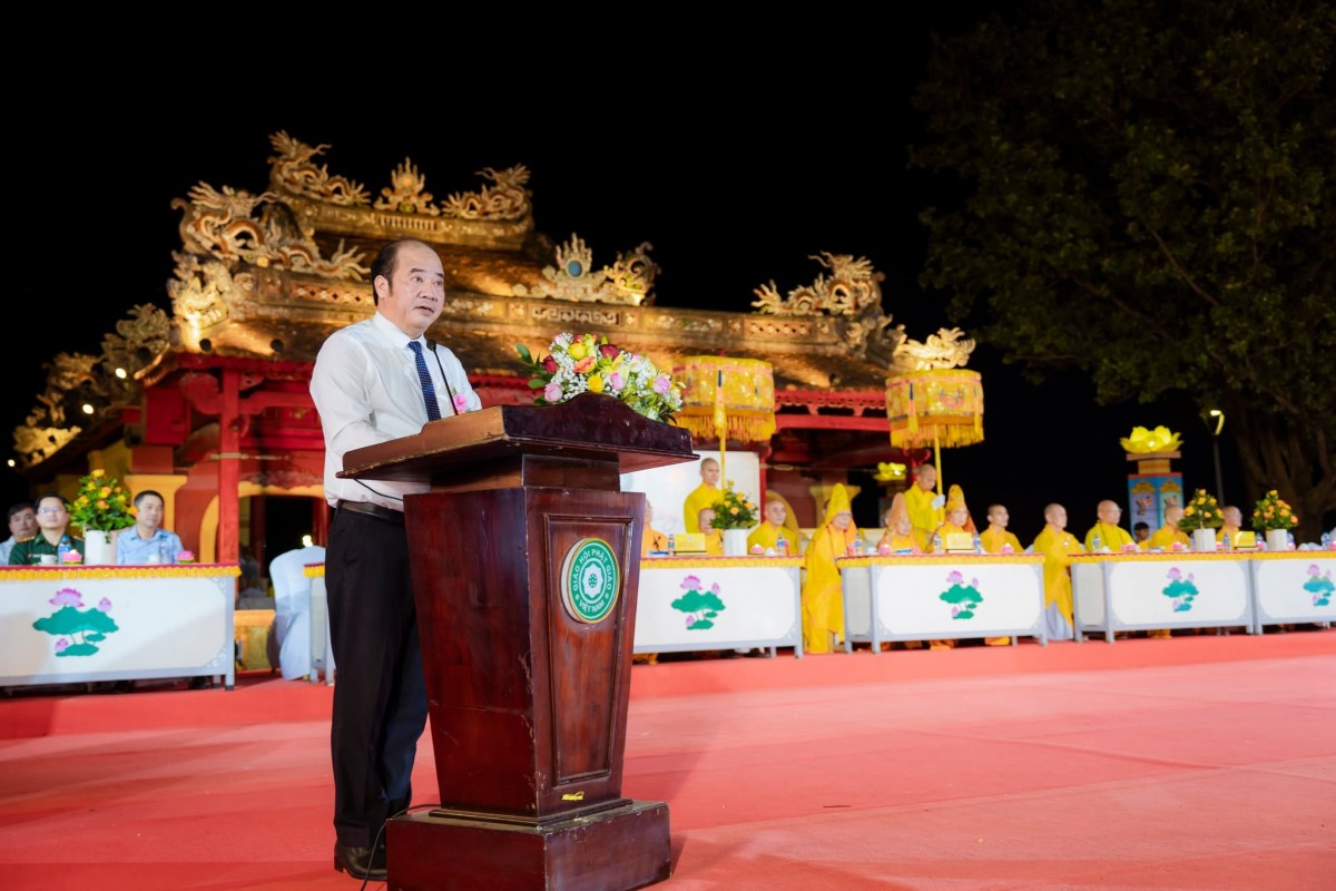 Tp. Huế: Lan tỏa thông điệp hòa bình từ Lễ hội Hoa đăng bên dòng Hương Giang Tp. Huế: Lan tỏa thông điệp hòa bình từ Lễ hội Hoa đăng bên dòng Hương Giang