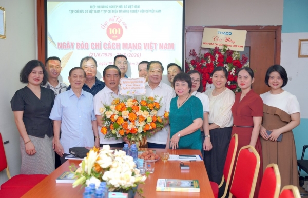 Tri ân nghề báo, tiếp tục đổi mới vì nền nông nghiệp hữu cơ bền vững