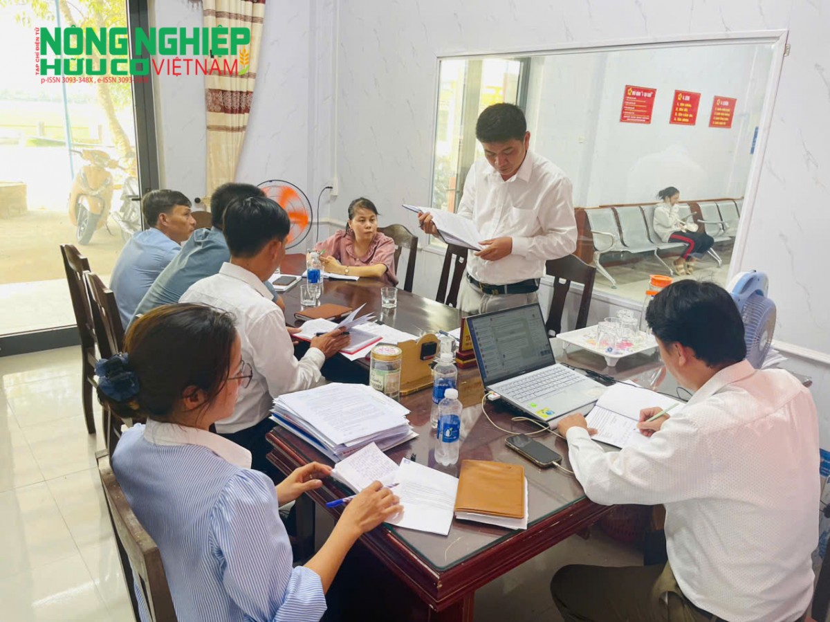 Chuyển đổi số không chỉ là ứng dụng công nghệ mà còn là quá trình thay đổi phương thức phục vụ người dân tại cơ sở.