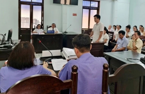 Cựu Thẩm phán TAND TP Huế và cựu Phó Viện trưởng VKSND TP Huế lĩnh án vì nhận hối lộ