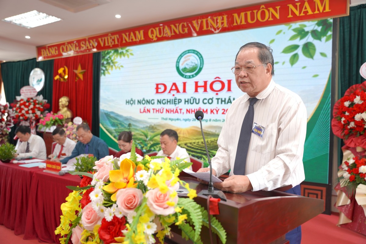 TSKH. Hà Phúc Mịch đề nghị Hội Nông nghiệp hữu cơ Thái Nguyên phát huy vai trò tập hợp, kết nối và trở thành lực lượng nòng cốt trong phát triển nông nghiệp hữu cơ của tỉnh.