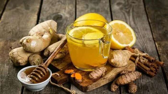 Nước chanh gừng mật ong có lợi gì trong những ngày giao mùa?
