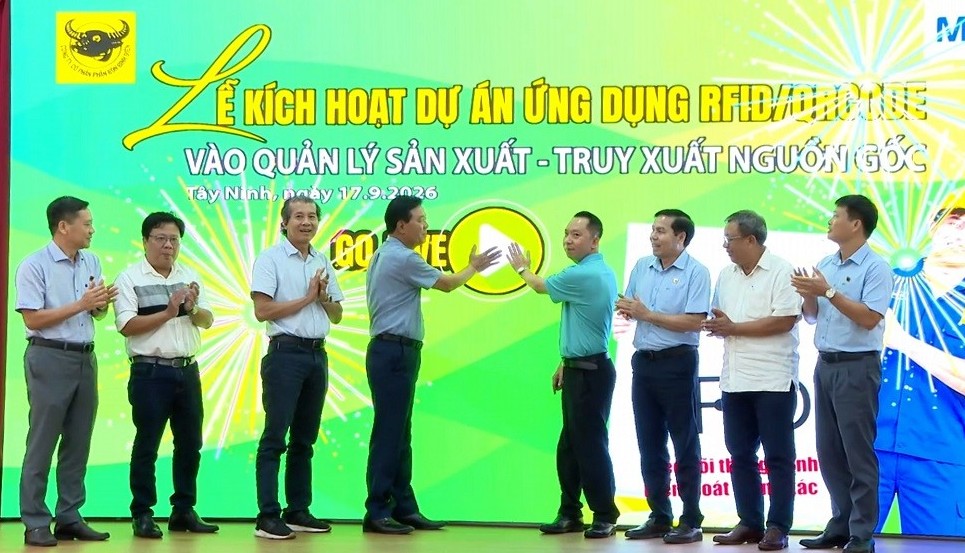 Bình Điền đưa “căn cước số” lên từng bao phân bón Đầu Trâu