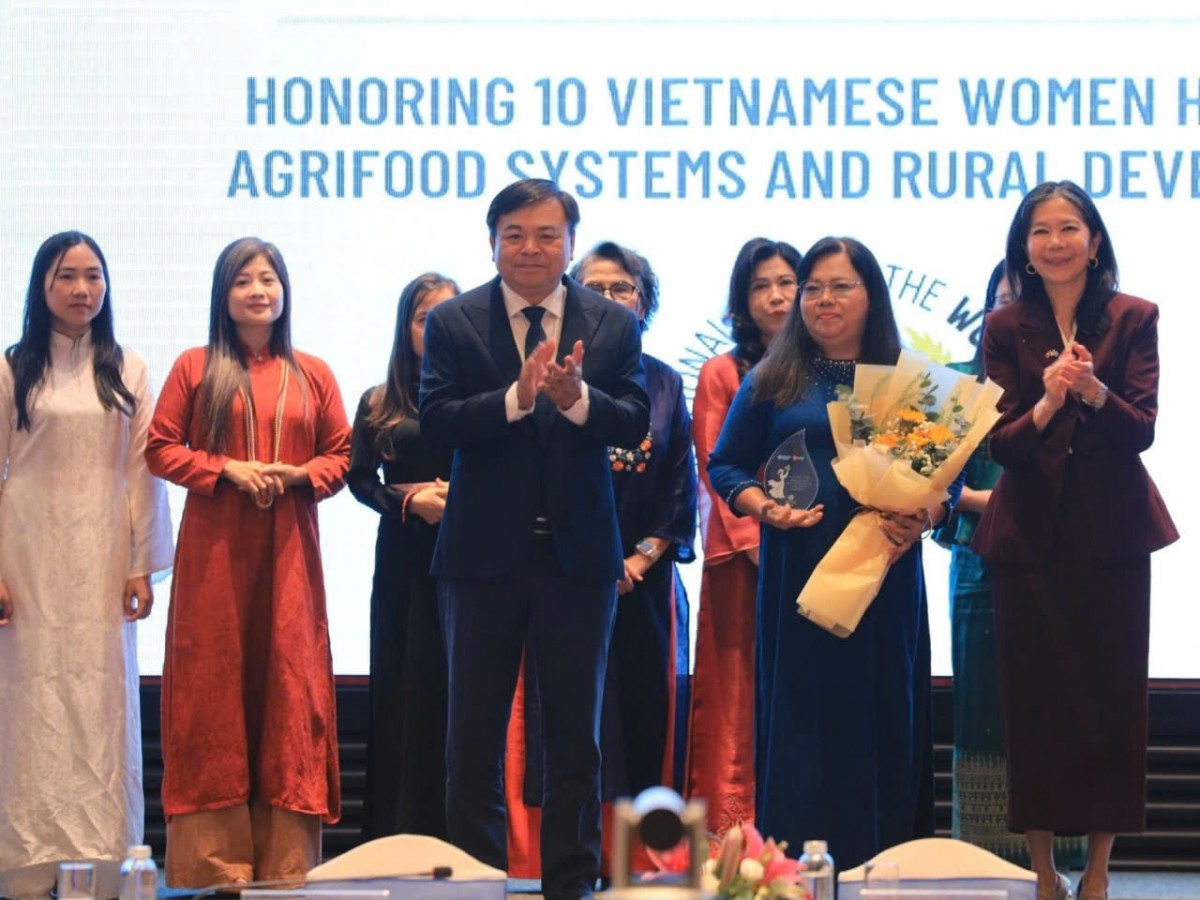 Vinh danh 10 phụ nữ tại Việt Nam tiên phong phát triển nông nghiệp xanh và bền vững